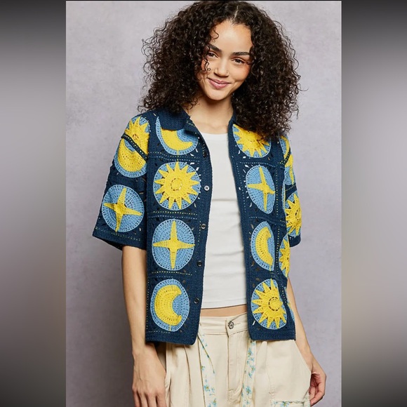 Star Moon Pattern Short Sleeve Crochet
Shirt Top - Picture 2 of 5